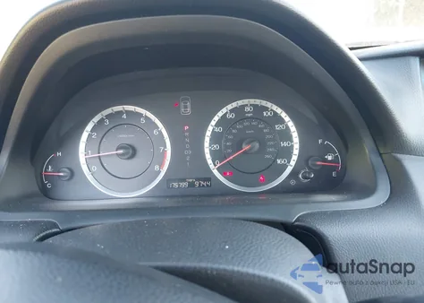 2011 Honda Accord 2.4 Ex-L z USA, uszkodzony, nr VIN 1HGCP2F87BA065931